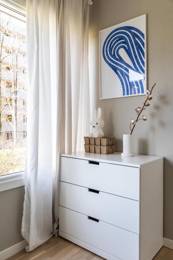 Scandinavian Apartment With 2 Bedrooms And Terrasse - Close To Storo Storsenter And All Public Transport Oslo Esterno foto