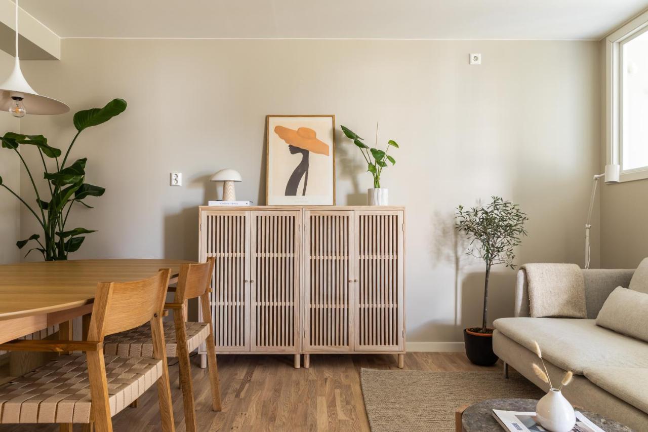 Scandinavian Apartment With 2 Bedrooms And Terrasse - Close To Storo Storsenter And All Public Transport Oslo Esterno foto